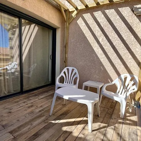 Cosy, Calme, Confort Et Situation Ideale アパート *